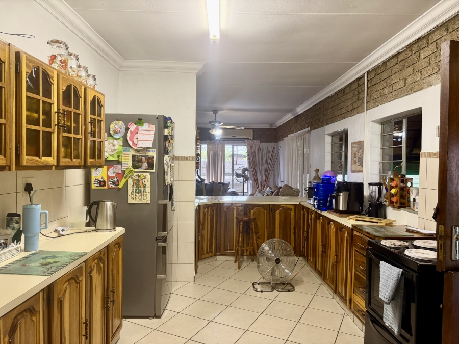 3 Bedroom Property for Sale in Oos Einde North West